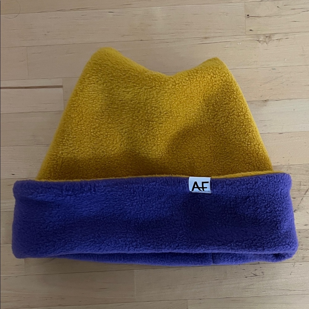 All and Extra Throne Hat